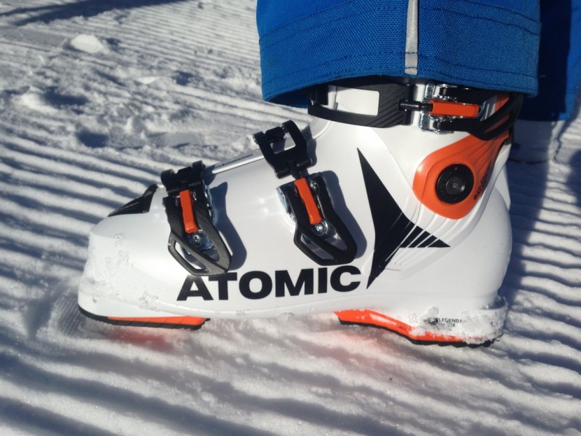 atomic hawx ultra 130 - the hawx ultra 130 is a comfortable boot for walking thanks to its...