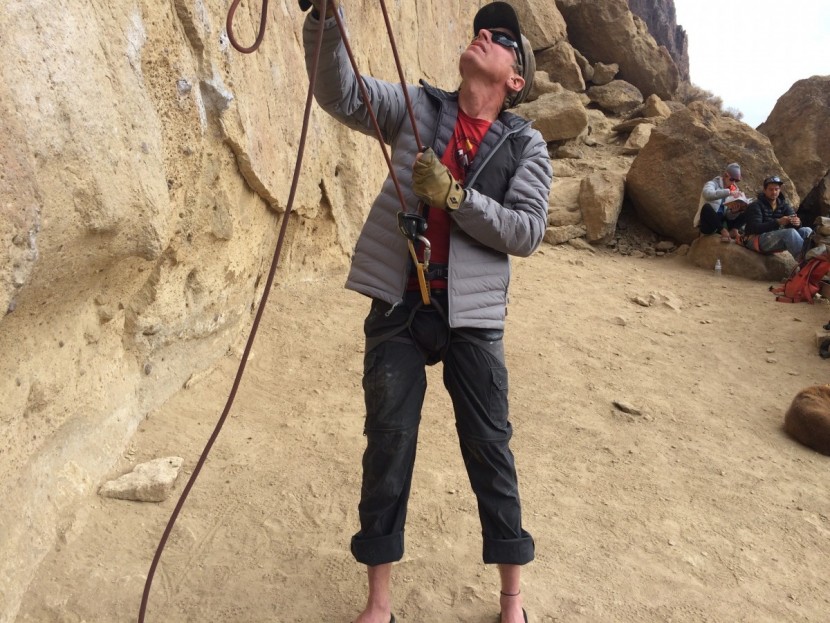 mountain hardwear stretchdown hooded - due to its interior stash pockets and very mobile, stretchy fabric...