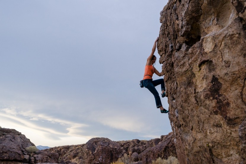 climbing shoes womens - getting after it in the boulders of the tablelands.