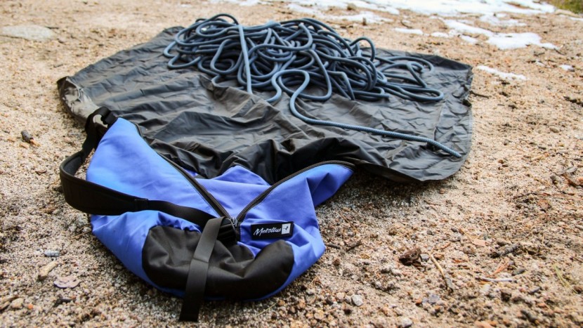 metolius dirt bag ii - our testers found the attached tarp inside the dirt bag ii to be...