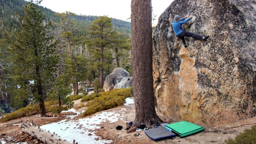 bouldering crash pad - we felt comfortable climbing high above the duo.