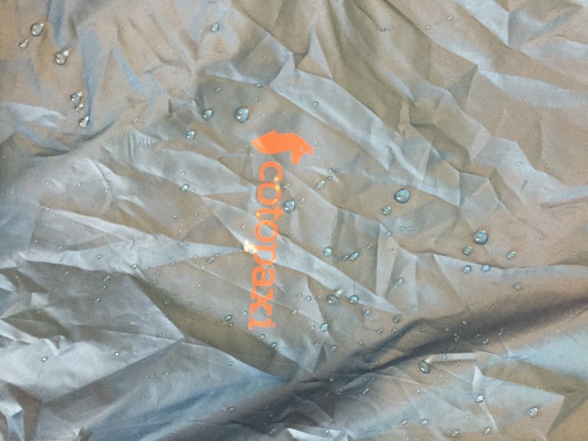 cotopaxi teca half-zip unisex - the cotopaxi&#039;s dwr finish helps it repel light precipitation.