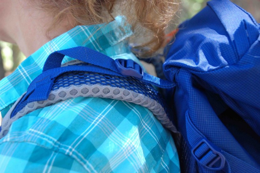 lowe alpine airzone trail nd 24 for women - load-lifter straps on the shoulders can help distribute the weight...