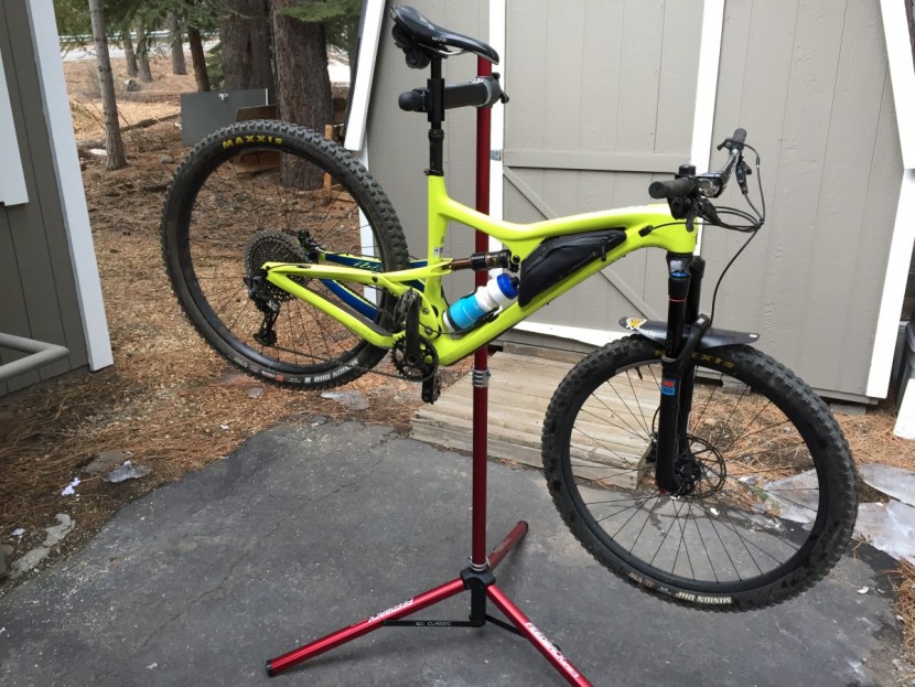 feedback sports classic - work stands get your bike off the ground and can be adjusted in a...