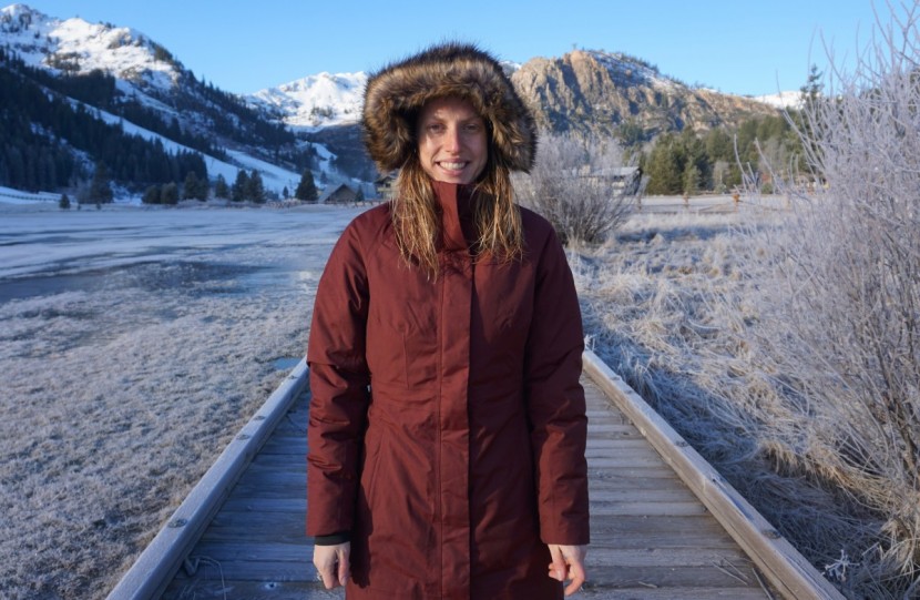 the north face arctic parka ii - the hood on the arctic parka ii was satisfactory at trapping heat...