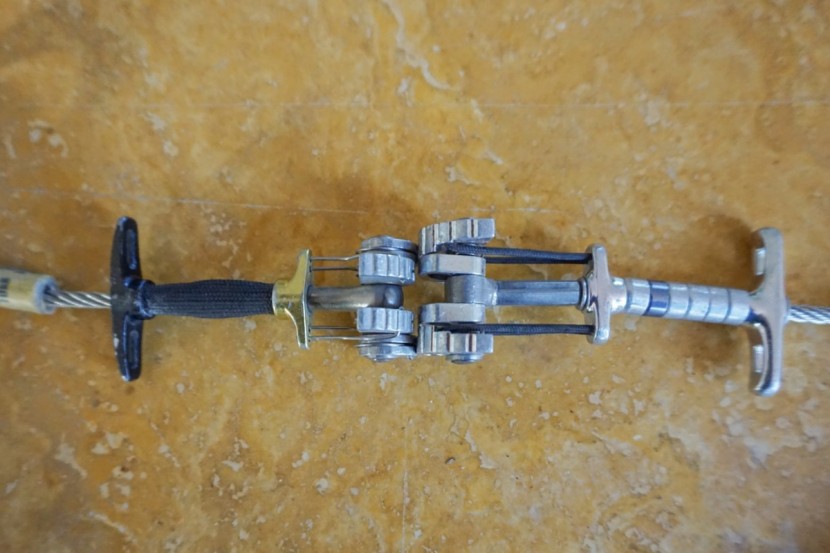 black diamond camalot x4 - these cams aren&#039;t as narrow-headed as the aliens.