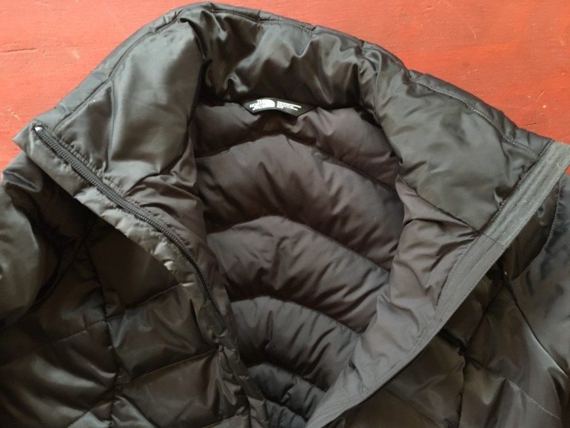 the north face aconcagua jacket for women - no hood on the aconcagua, but the neck is tall and cozy.