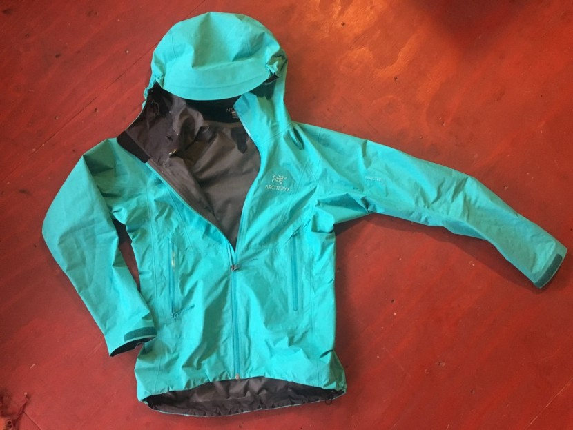 Arc'teryx Beta SL - Women's Review | Tested & Rated Arc'teryx Beta SL - Women's Review | Tested & Rated