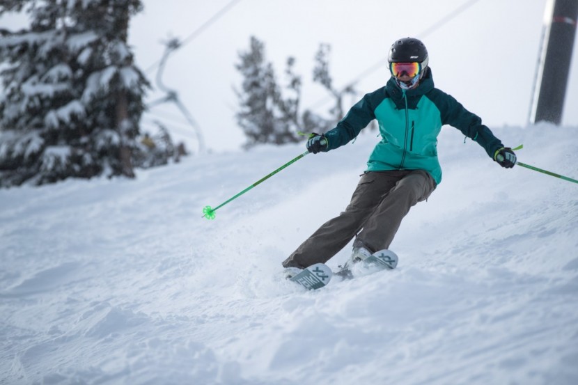 volkl 90eight w - the 90eights plowed through both light powder and heavy sierra...