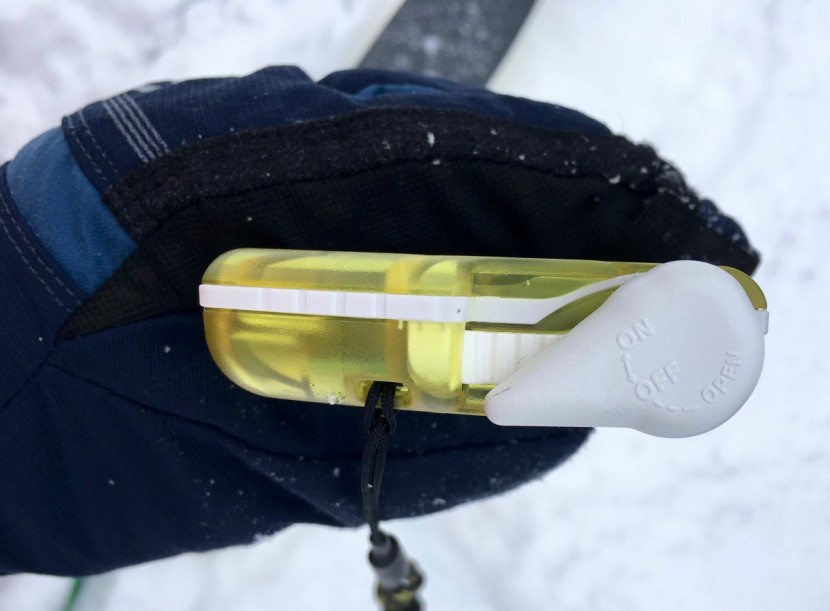 pieps micro - the only two buttons/switches on the micro are a flag button above...