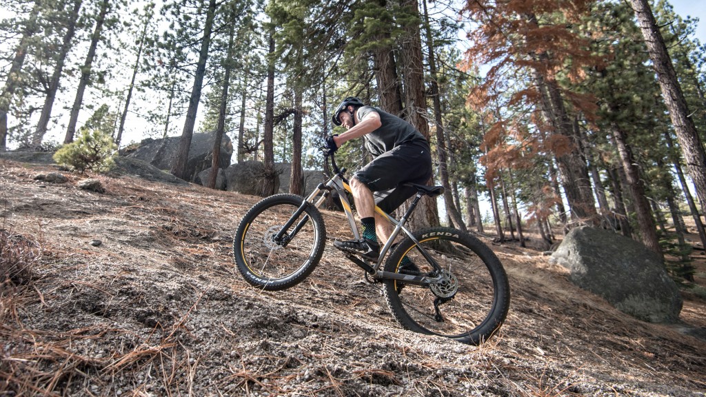 devinci kobain deore 2018 - this bike can hustle uphill well enough.