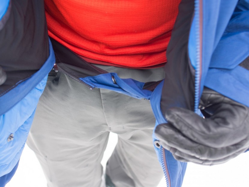 stio shot 7 - the powder skirt of the shot 7 is great, but the zipper works its...