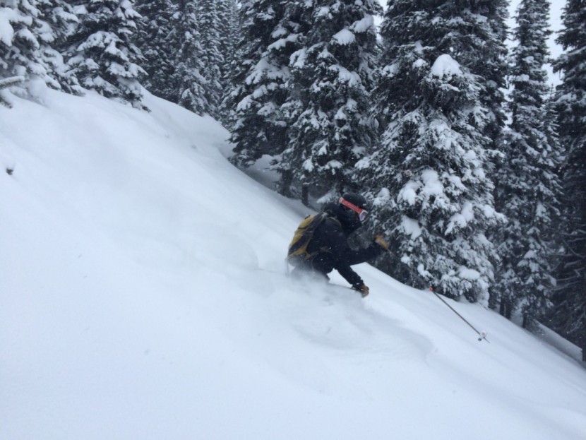 the north face summit l5 fuseform gtx - a solid hardshell will protect you from the precipitation falling...