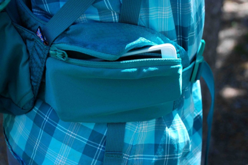 montane habu 22 - we liked the two hipbelt pockets, and they are large enough to fit a...