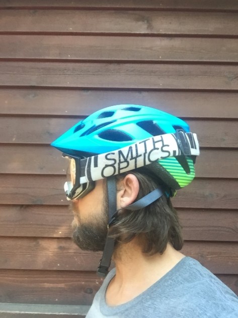 giro hex goggles on