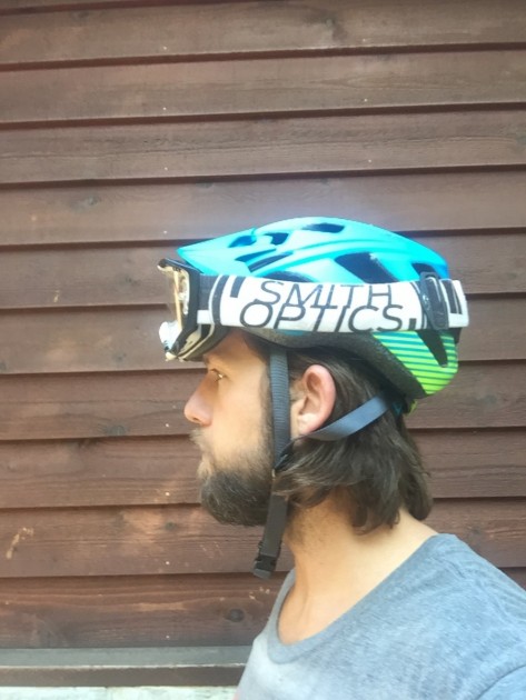 even though the visor is fairly small and only adjusts a few inches...