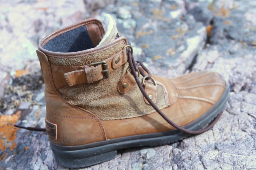 ugg cecile - this shoe is lightweight and simple, making it comfortable for...