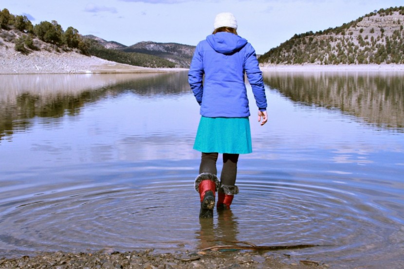 kamik momentum - here we test water resistance. we found in our testing that the...