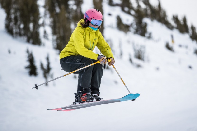 patagonia untracked for women - the untracked helps you perform with style and ease.