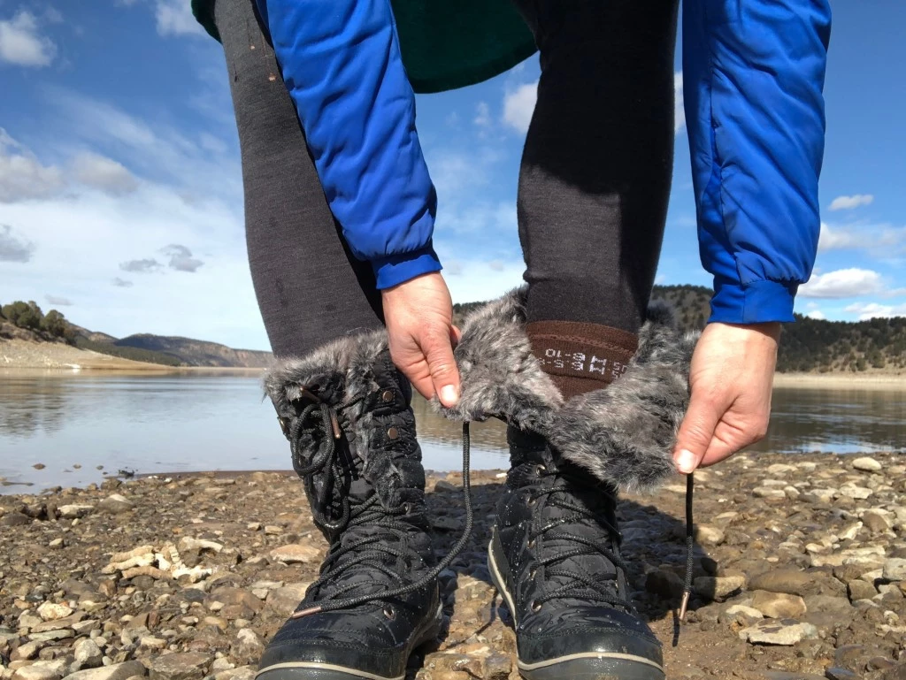 columbia heavenly omni-heat lace-up winter boots women review - during our water tests, this boot stayed dry until it met the point...