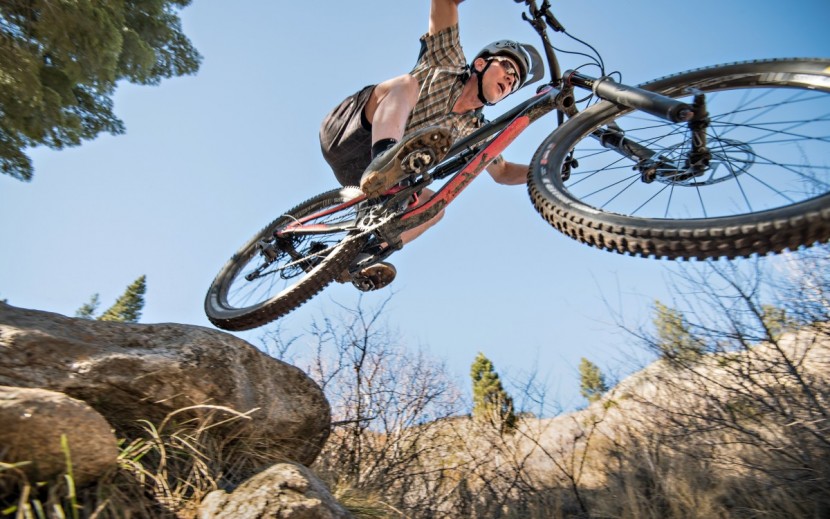 yt jeffsy al comp 27 2018 - the jeffsy 27 is happy to hop around the trail.