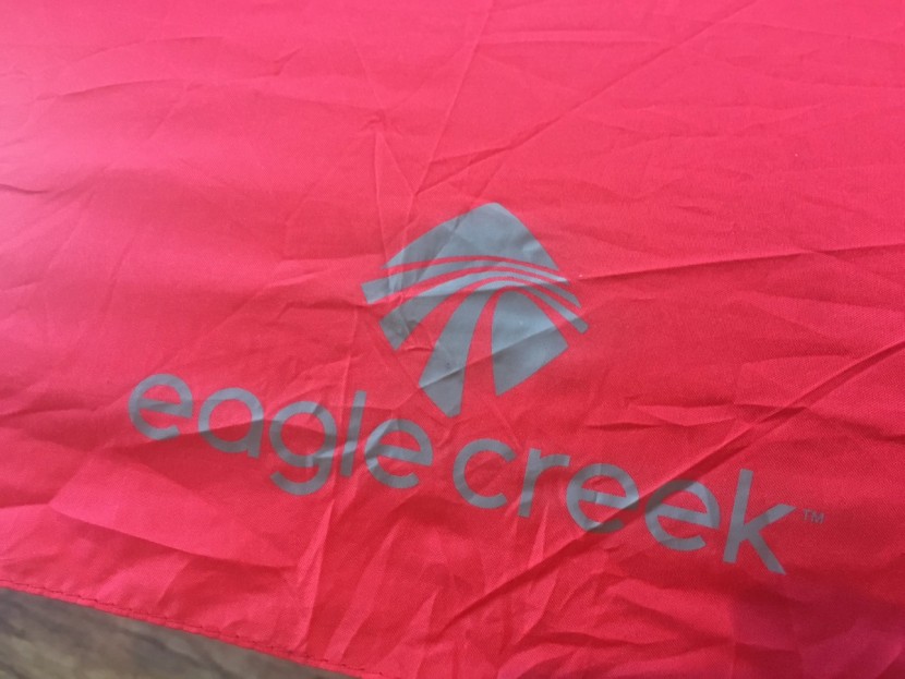 eagle creek rain away travel - when deployed, the canopy never got fully taut.