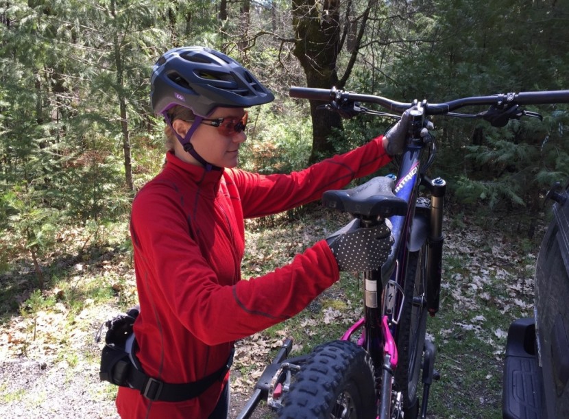 liv coveta mips - the coveta is relatively comfortable but sits high on the head.