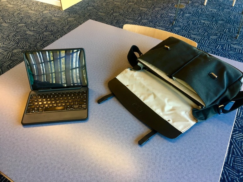 timbuk2 proof - the proof is ideal for &quot;mobile office&quot; days.