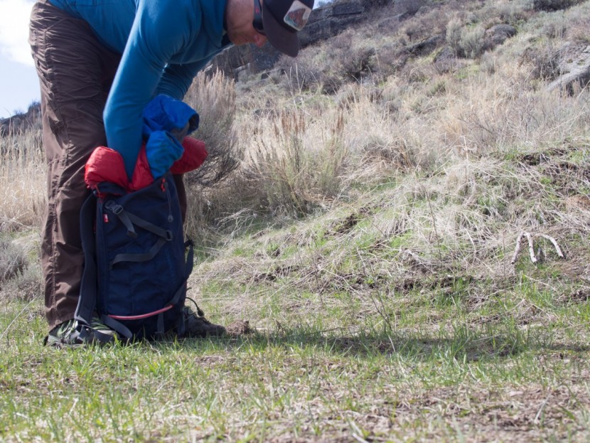 mountain hardwear scrambler 30 - the drawstring opening of the mountain hardwear scrambler will last...