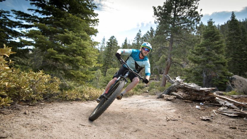 marin pine mountain 1 2018 - handling is impressive on buff trails with packed soil.