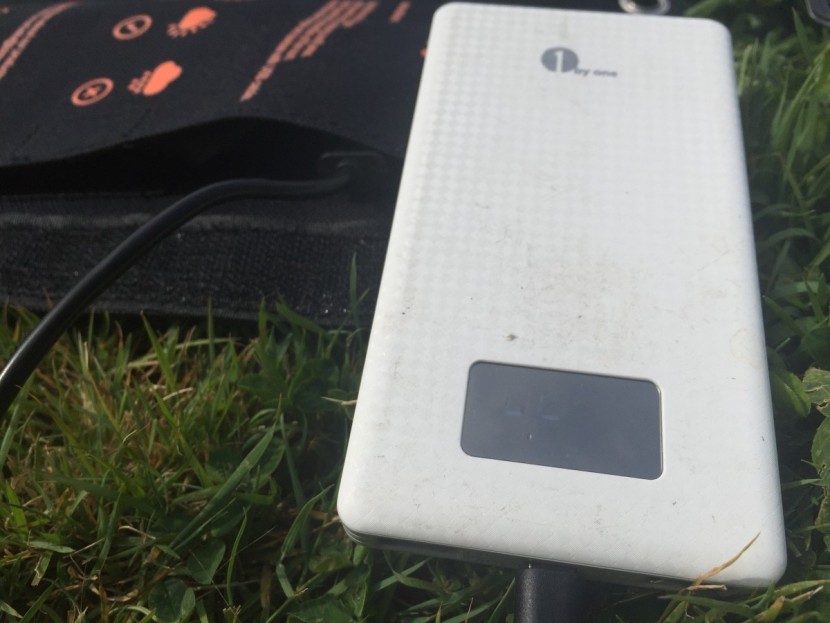 sokoo 22w 5v - the sokoo struggles to charge our small battery in cloudy conditions.