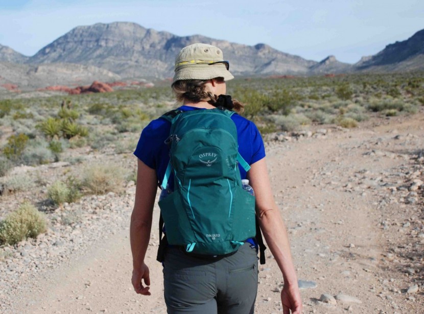 osprey hikelite 18 - heading out for a short hike in the hikelite 18. this daypack lived...