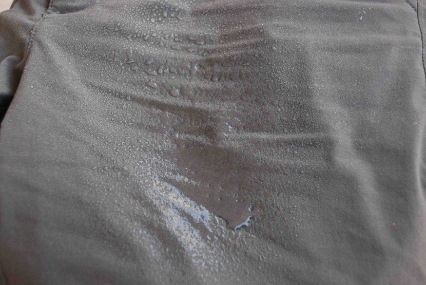 patagonia quandary for women - the dwr coating didn&#039;t work on this pant very well or for very long...