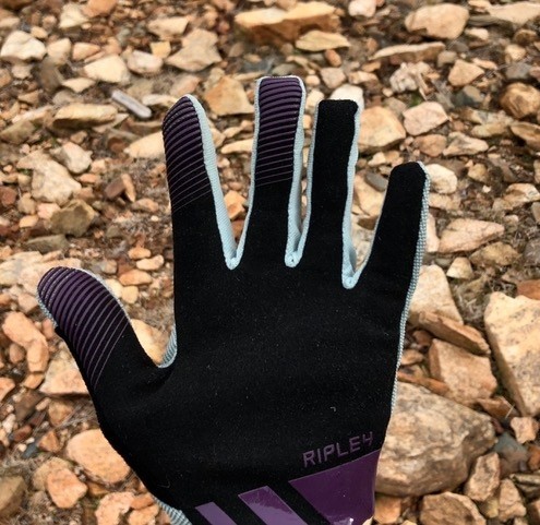 fox racing ripley for women - fox ripley has a thick and comfortable palm feel.