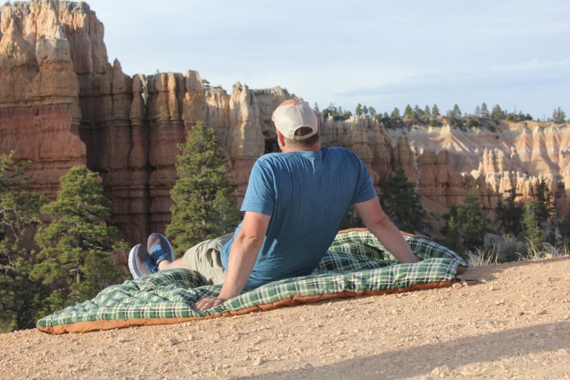 wenzel grande - not only is this bag comfortable even on bare ground, its rough...