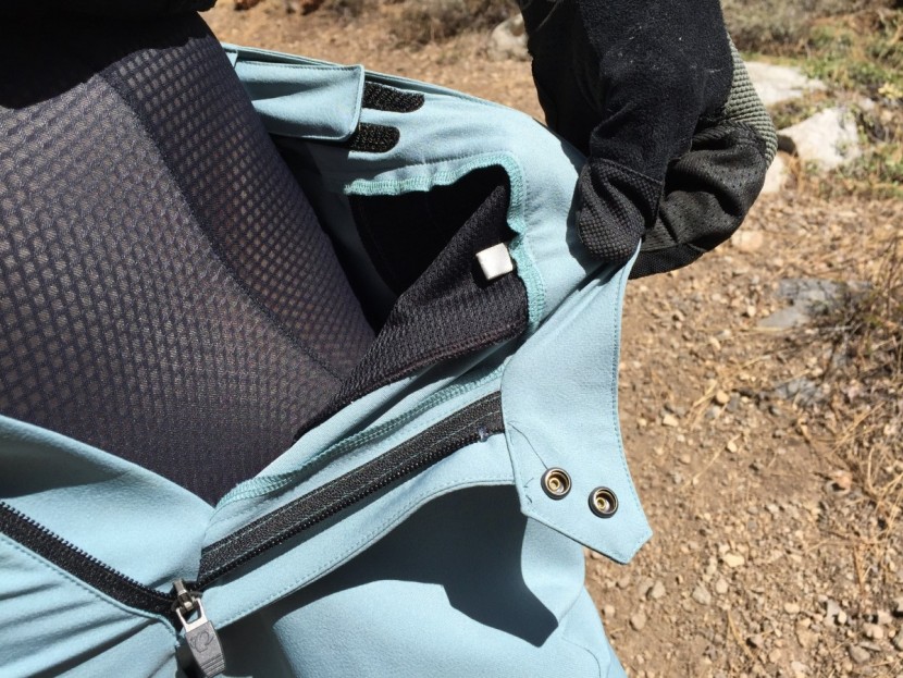pearl izumi elevate - the internal waist adjustment and the zipper fly and 2 snap closure...