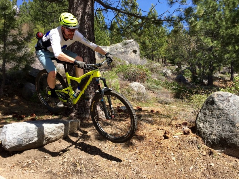 pearl izumi elevate - with a long and baggy fit and durable fabric, the elevate shorts are...