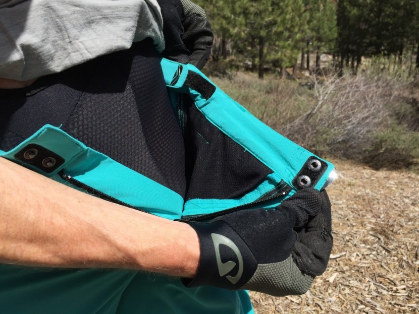 race face trigger - the internal waist adjustment and closures of the trigger shorts.