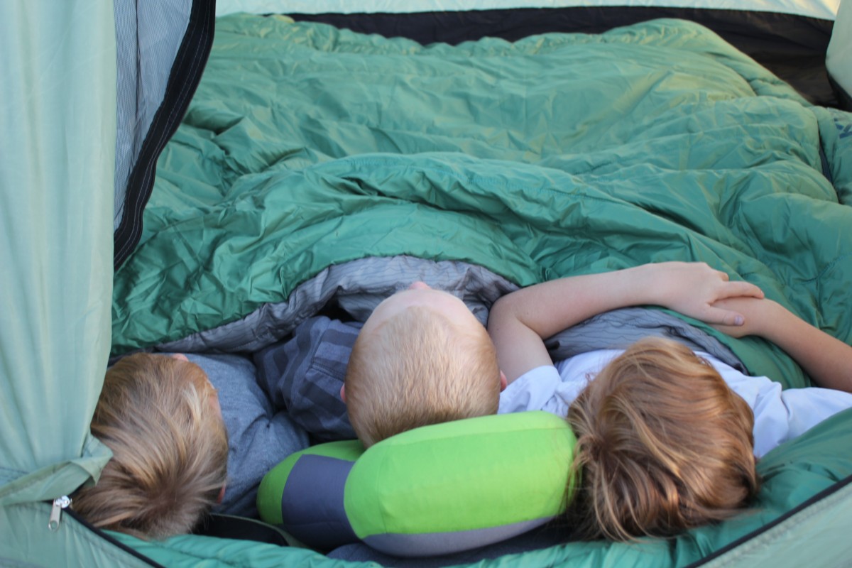 kelty tru.comfort 20 doublewide camping sleeping bag review