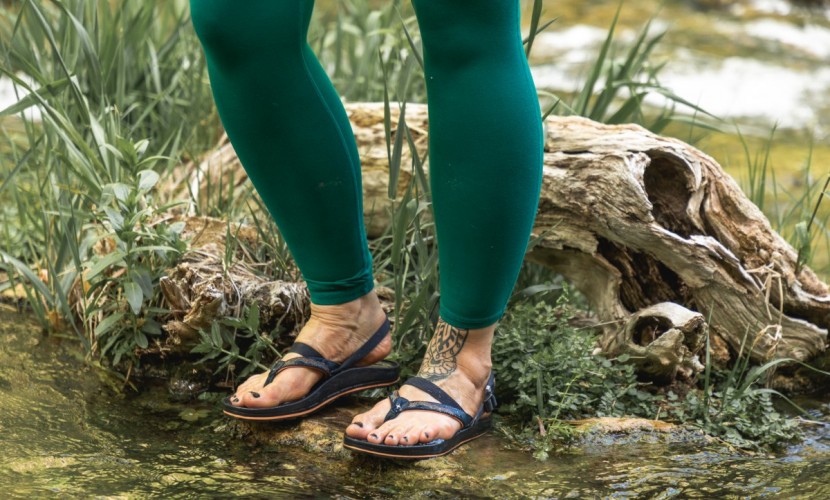 flip flops womens - from dry and dusty to wet and muddy, we put our flip flops through...