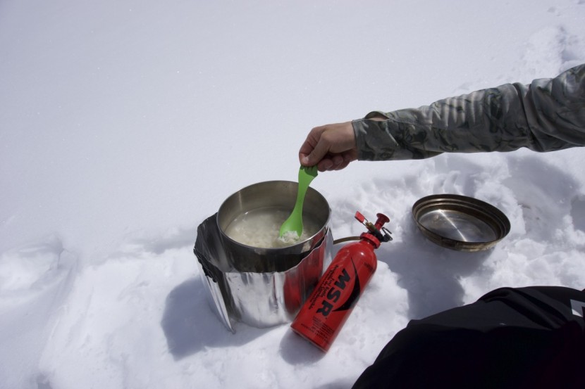 light my fire original spork - the serrated knife edge is rough in hand when trying to cook with...