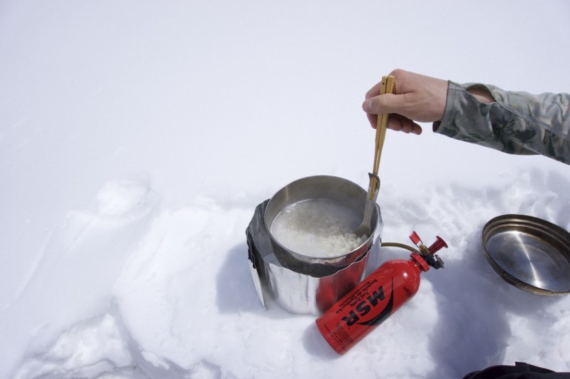 gsi outdoors glacier stainless spork and sticks - the added length keeps fingers far above whatever&#039;s cooking.