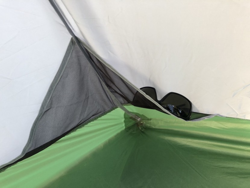 eureka boondocker hotel 6 - because there isn&#039;t a seam on the right (non-corner) side of the...