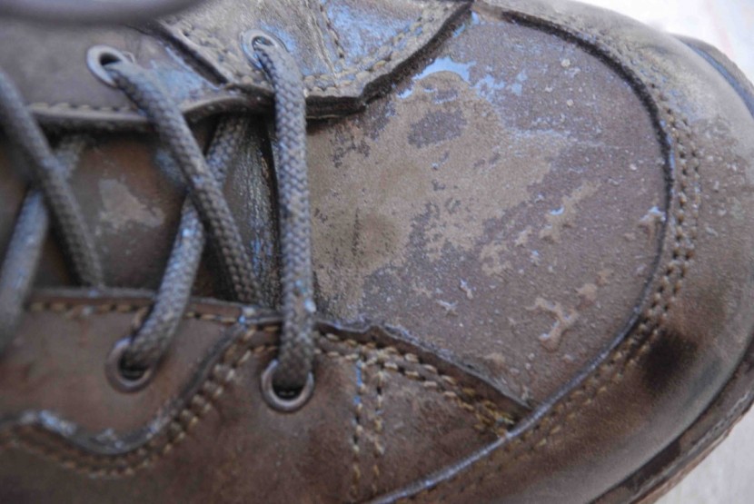 lowa renegade gtx lo for women - even after being submerged for ten minutes the leather is shedding...