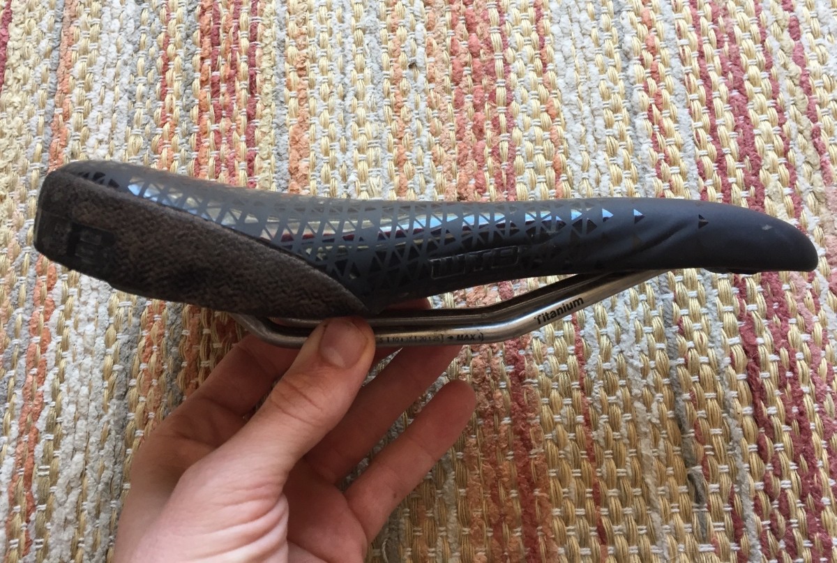 WTB Koda Titanium Review (From the side you can see the saddle gets slightly lower in the middle and rises towards the tail.)