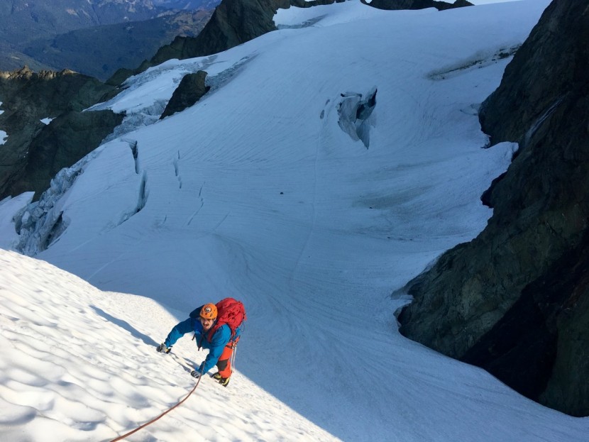 grivel air tech evolution - the air tech evo&#039;s pick is hot forged chromoly steel, meaning it can...