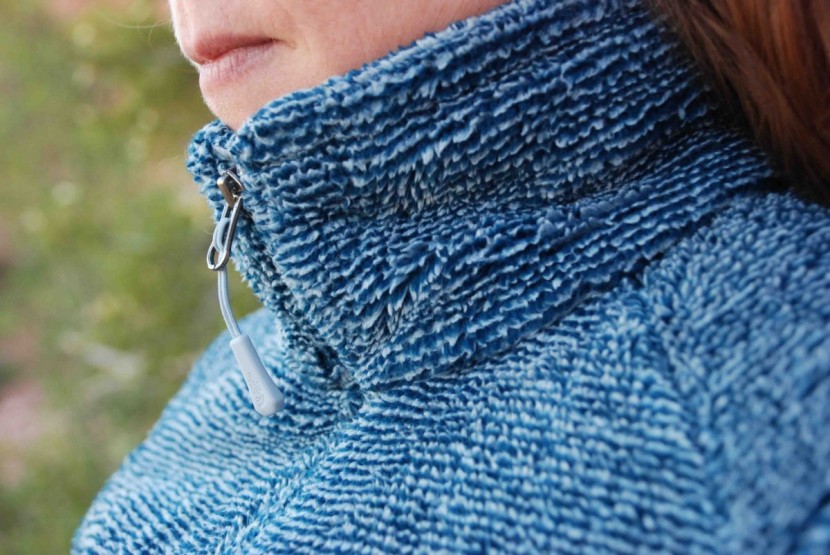 the north face osito 2 for women - the high collar helps trap warmth and is very comfortable.