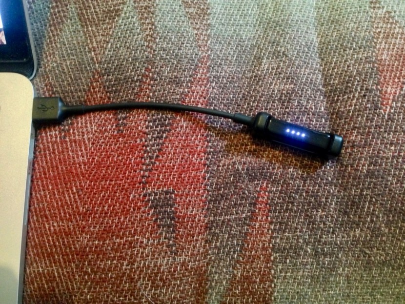 fitbit flex 2 - charging the flex 2 is a cinch.