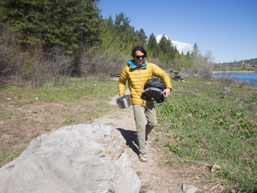 eureka gonzo - the gonzo grill is a little awkward to carry. it definitely carries...