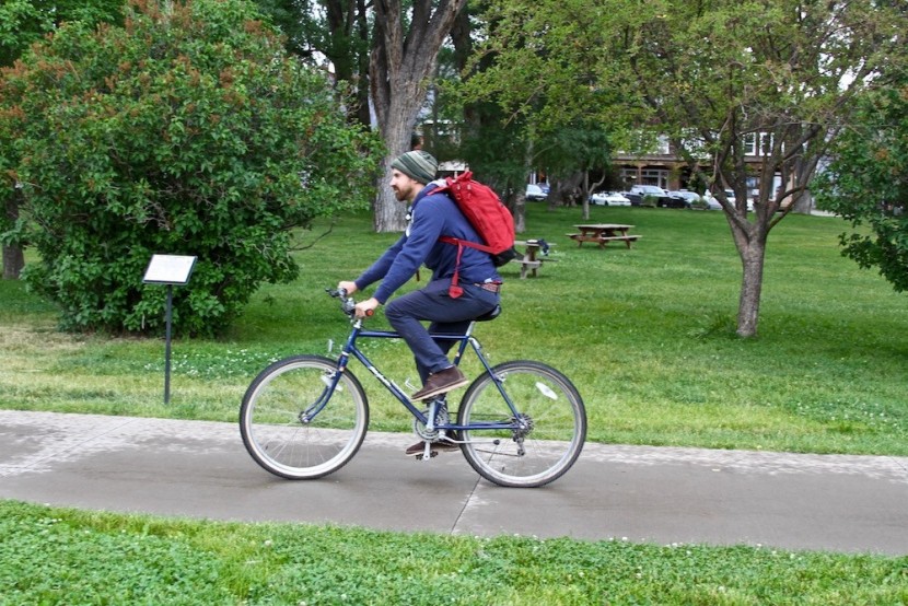 thule paramount 24l - this laptop backpack is best for bike commuting in all sorts of...